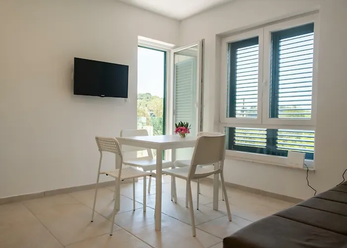 Skrivena Apartment *