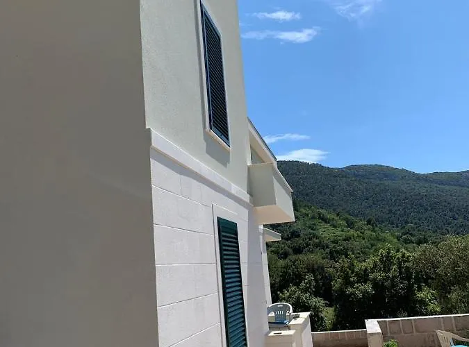 Skrivena 公寓 Žuljana